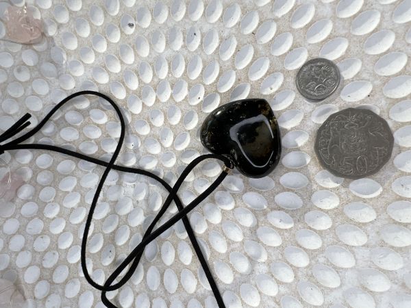 Amber pendant big heart 2