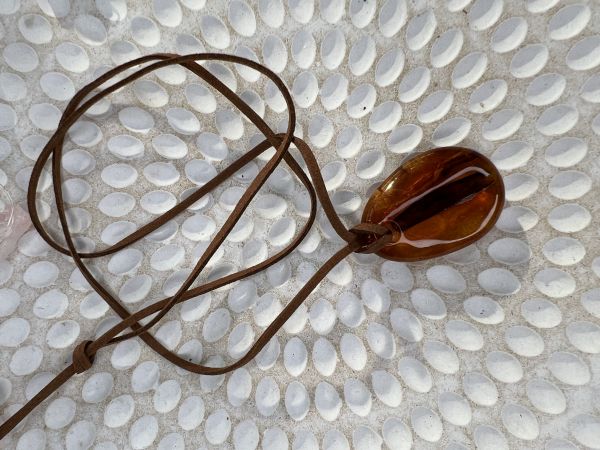 Amber pendant big size 3
