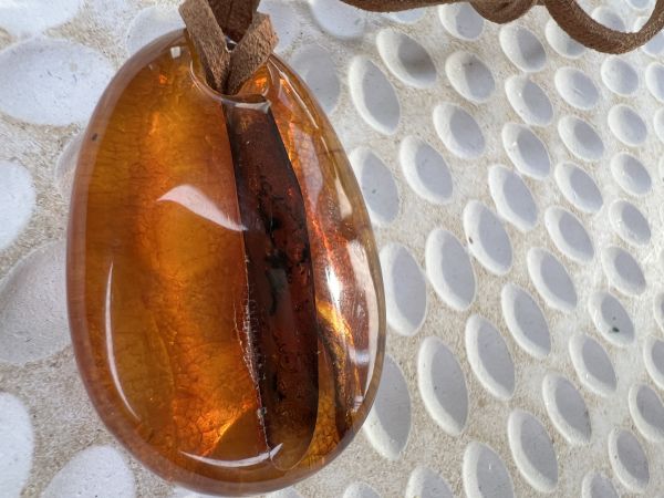 Amber pendant big size 3