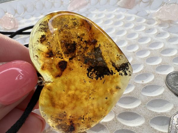 Amber pendant medium heart  