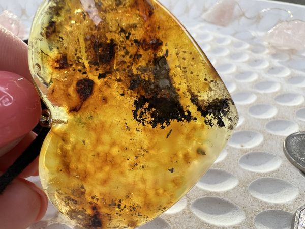 Amber pendant medium heart  