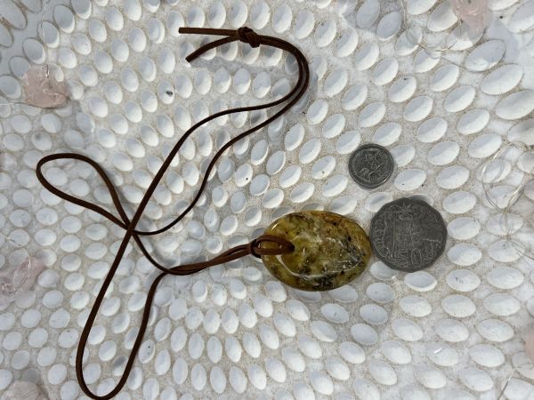Amber pendant big size2 